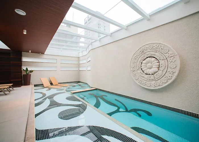 BRUT by Slaviero HotéisHotel Em